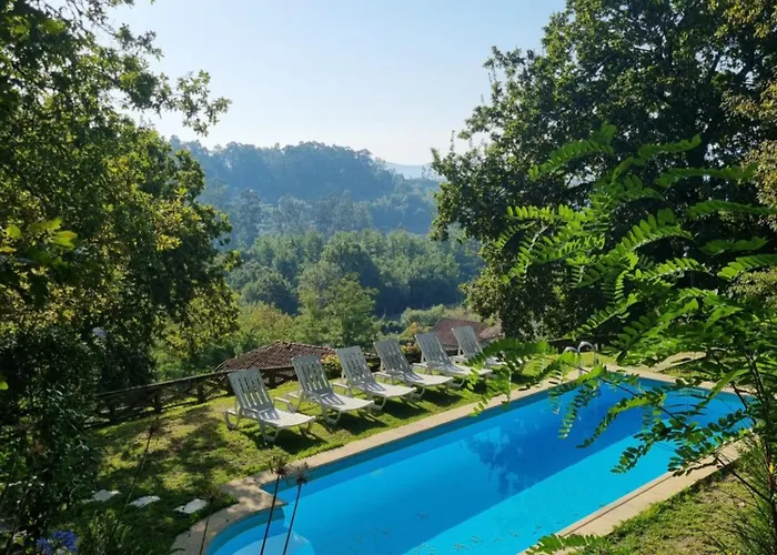 בית נופש A Regueira Salceda de Caselas